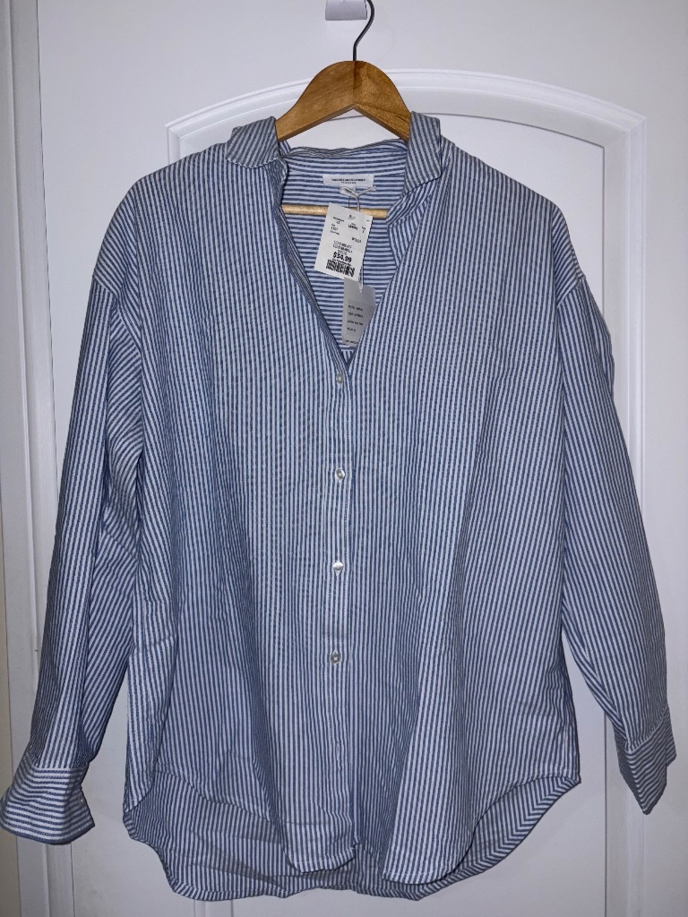 beachlunchlounge shirt size M nwt